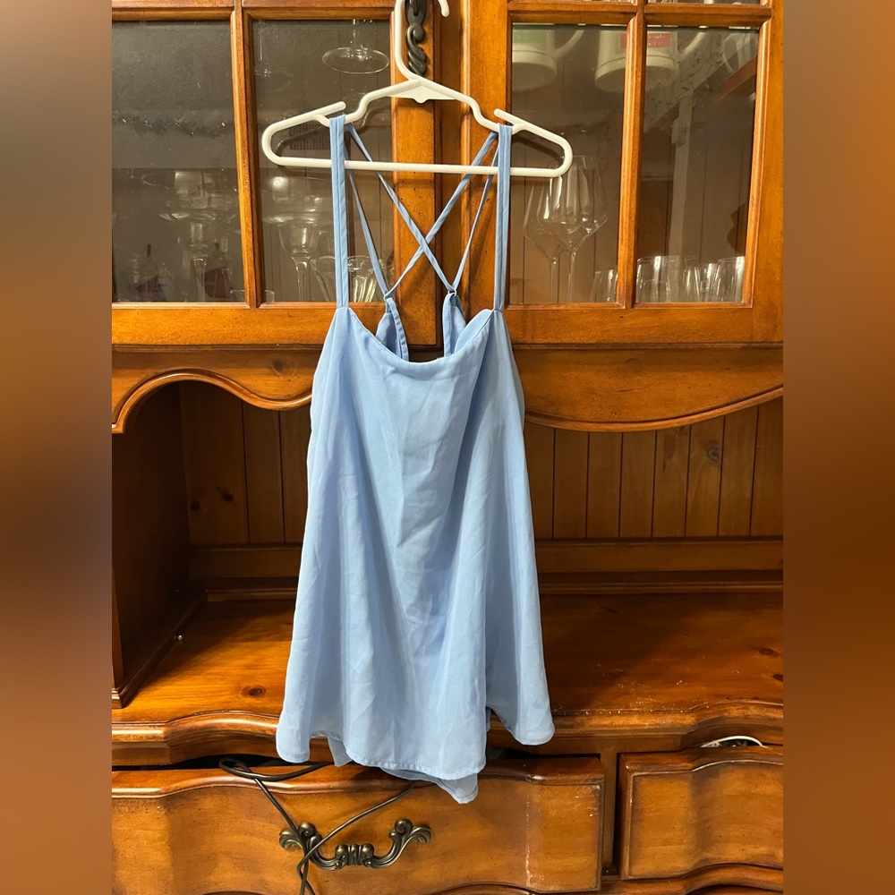 vibrant color, good as new.